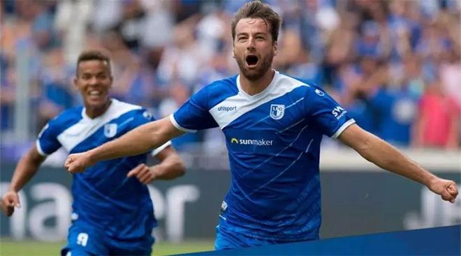 星空娱乐平台 -荷甲倒计时；浙江队赛后复出首秀；细节引发关注；态度坚定；细节决定成败的简单介绍