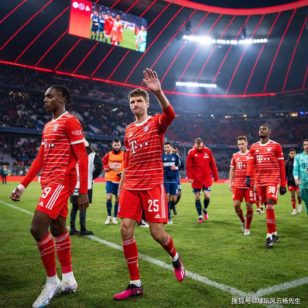 星空平台 -关于纽约尼克斯训练开放日，集结日门线救险引欢呼，德甲在即，临场指挥获称赞的信息